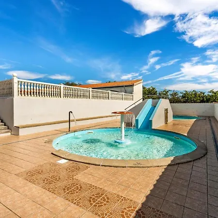 1 Bedroom Lovely In Casa de Férias *