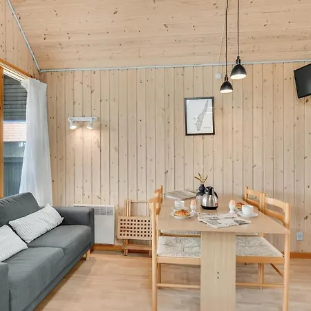1 Bedroom Lovely In *